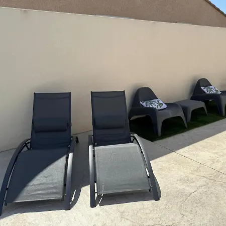 Moderne Avec Piscine Et Cuisine Exterieure