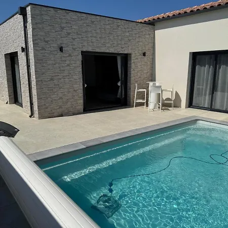 Moderne Avec Piscine Et Cuisine Exterieure * Saint-Nazaire-d'Aude
